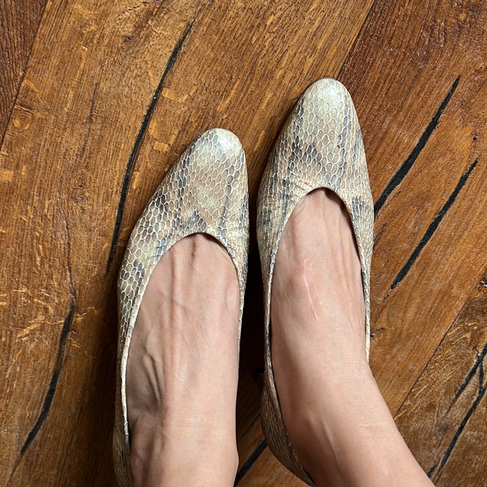 Stuart Weitzman Snakeskin Heels - image 8